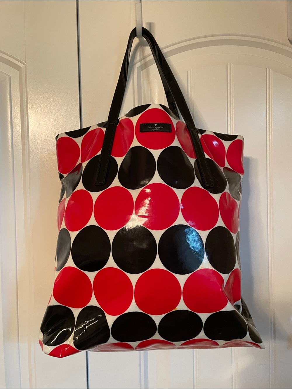 Kate Spade New York Daycation Bon Shopper in Polka Dot